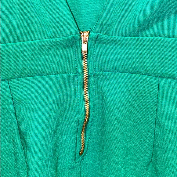 Brand New Emerald Green body-con low back dress - Picture 5 of 15